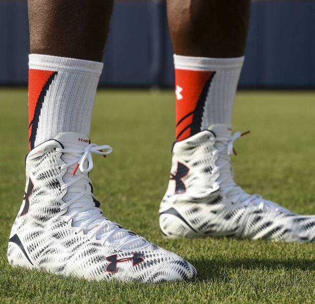 War Blogle - Auburn Unveils New Uniform Accessory Tweaks