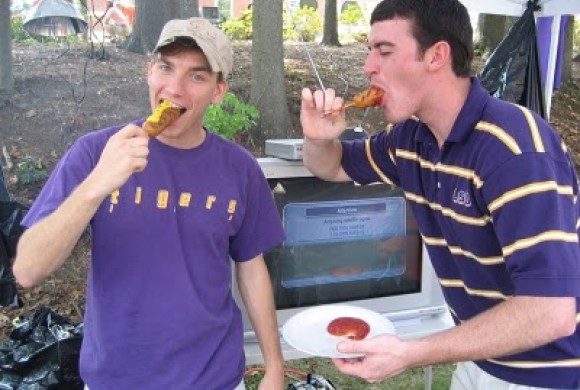 lsu-fans-corn-dogs